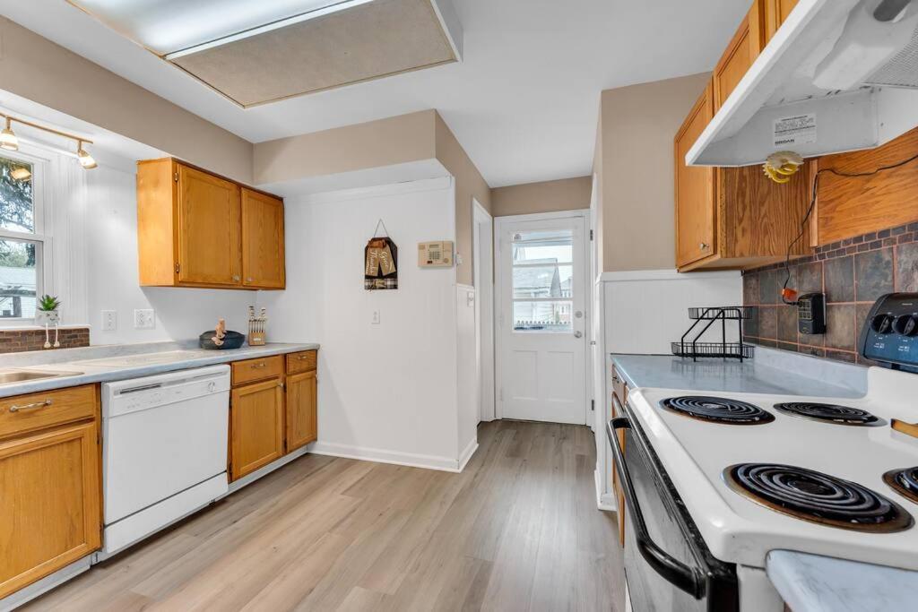Central Falls Hideaway Cuyahoga Falls Ngoại thất bức ảnh