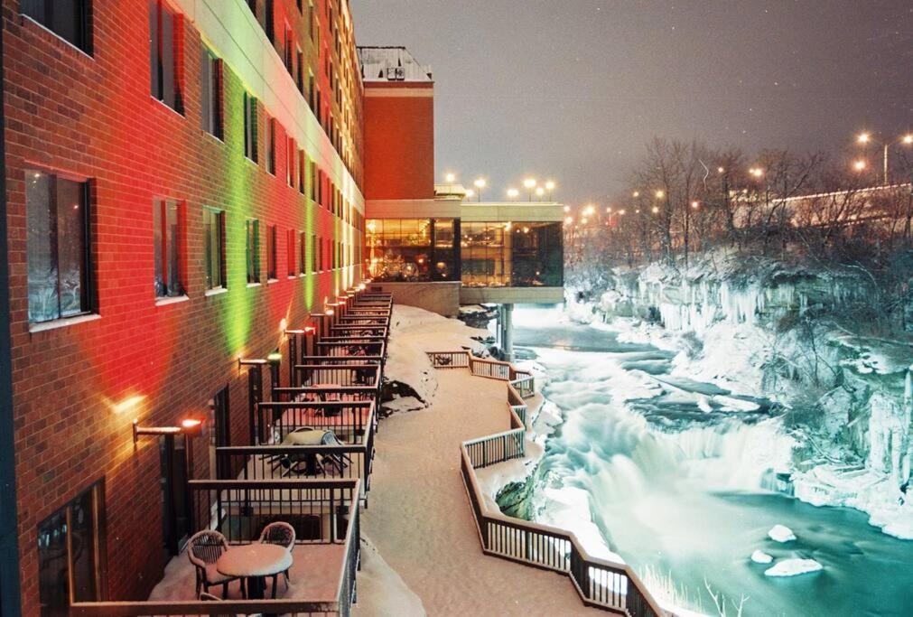 Central Falls Hideaway Cuyahoga Falls Ngoại thất bức ảnh